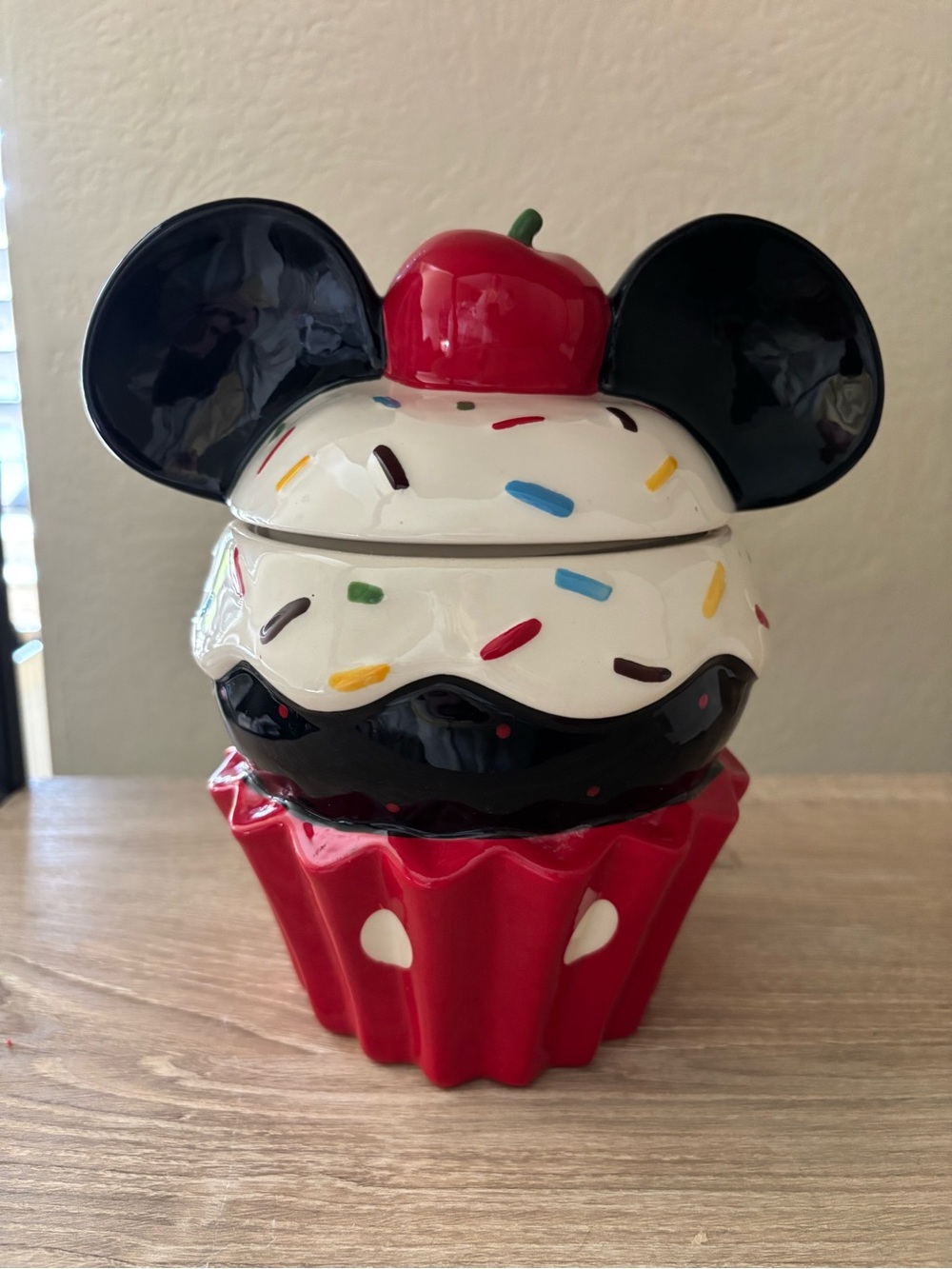 Disney Mickey Mouse Ear Cupcake Ceramic cookie Jar / canister
